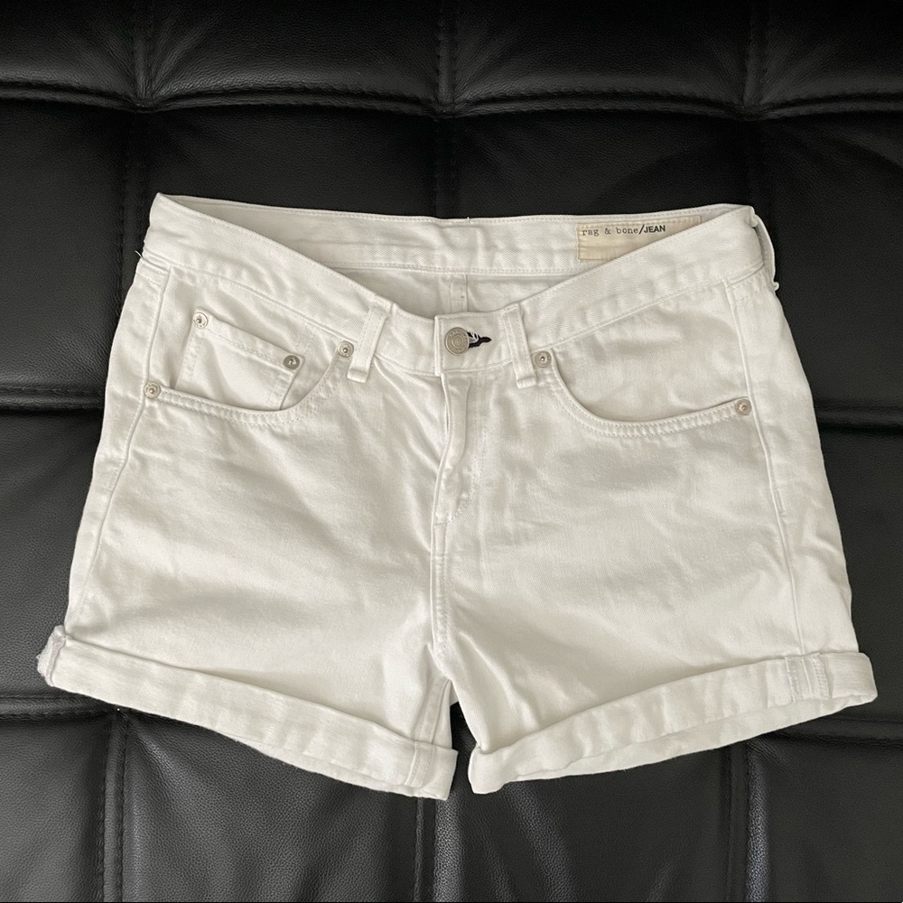 Rag & Bone Boyfriend Short in Aged Bright White - 25